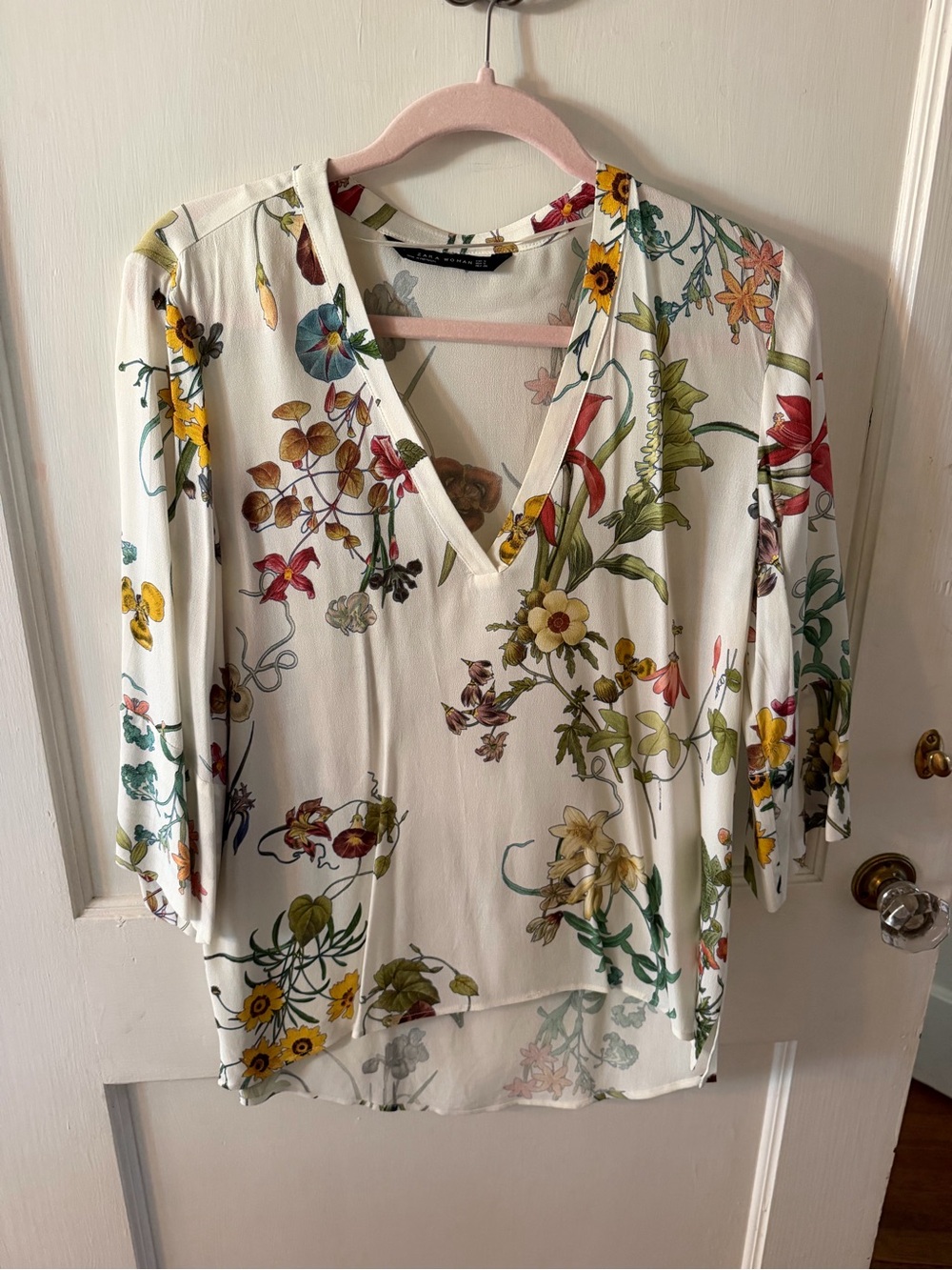 Zara White Floral V-Neck Blouse